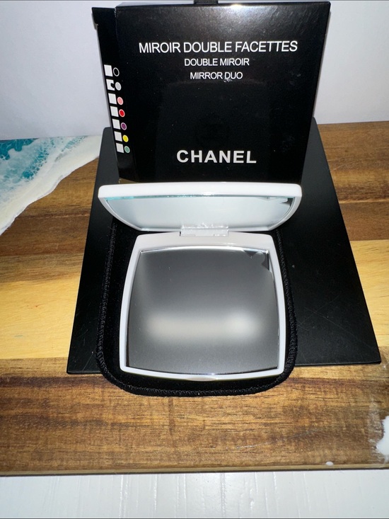 CHANEL Other - Cell Phones & Accessories — Subcategory Classification